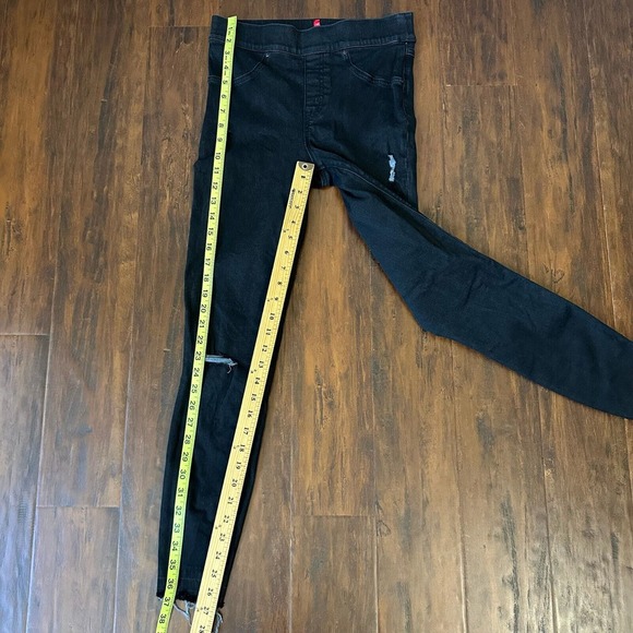 SPANX Distressed Ankle Skinny Jegging Jeans in Vintage Black - Picture 11 of 12